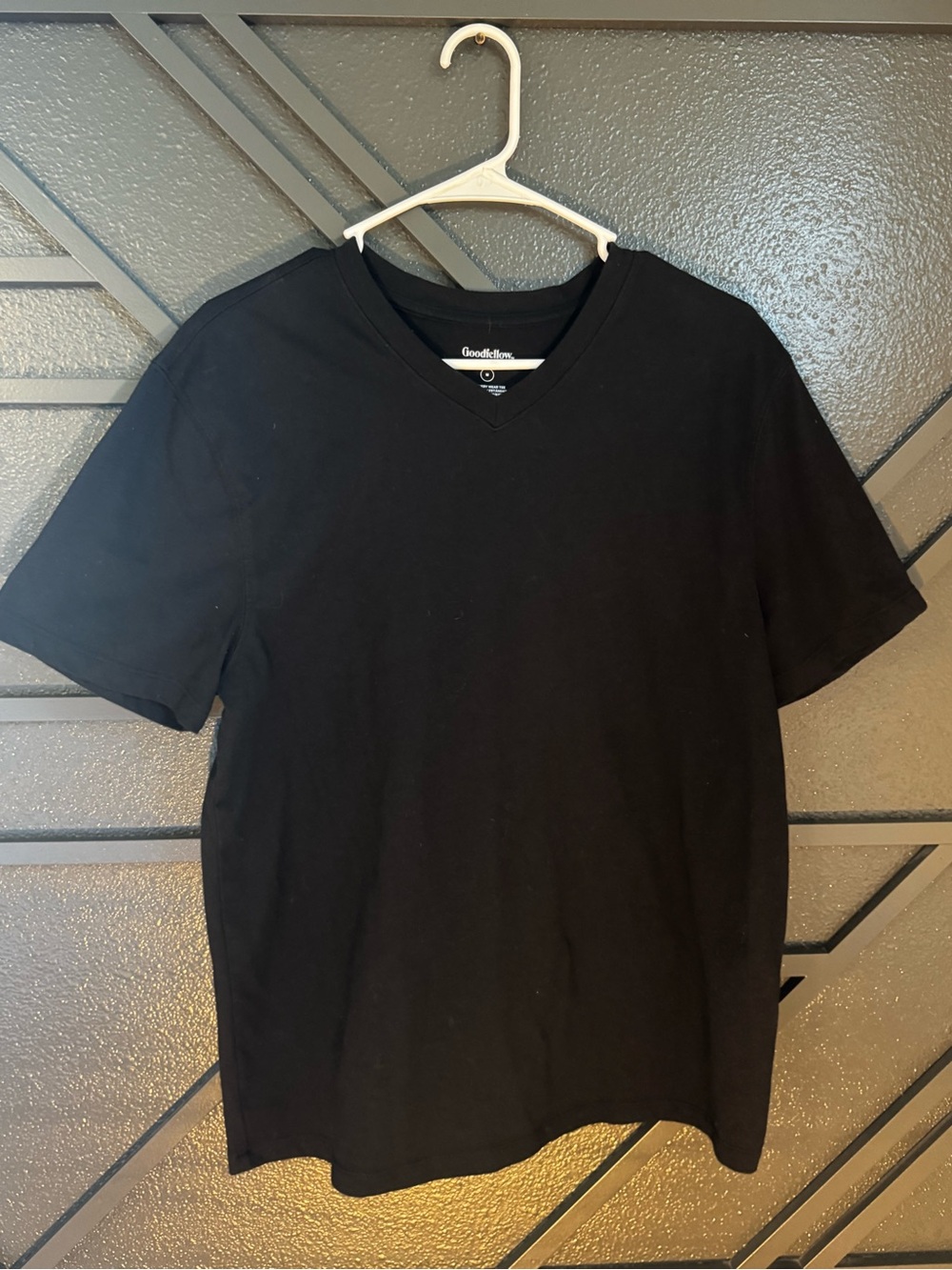 Goodfellow & Co Black V-Neck Short Sleeve Tee
